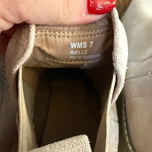 Dolce Vita Cream Riella Ankle Boots, size 7 - Picture 3 of 7